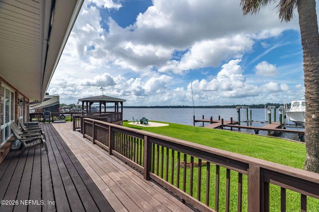 1105 FISHERMANS Way, Fleming Island, FL 32003
