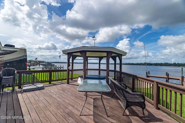 1105 FISHERMANS Way, Fleming Island, FL 32003