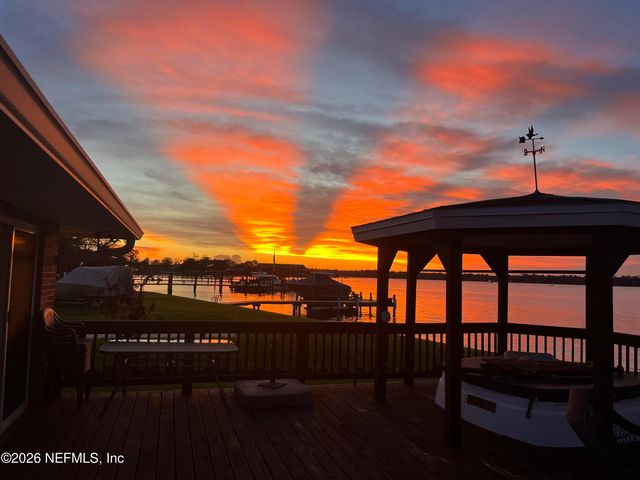 1105 FISHERMANS Way, Fleming Island, FL 32003