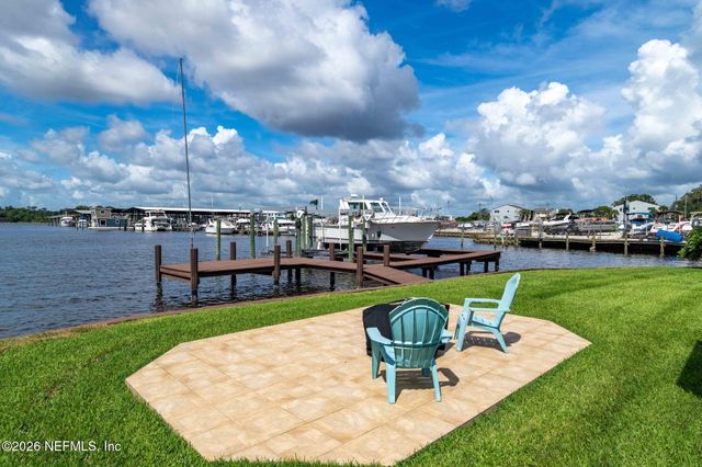 1105 FISHERMANS Way, Fleming Island, FL 32003