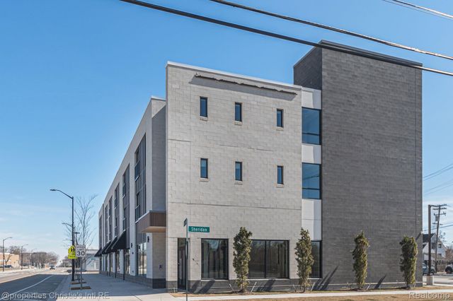 7410 KERCHEVAL Street 212, Detroit, MI 48214