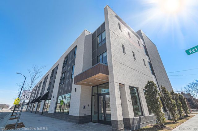 7410 KERCHEVAL Street 212, Detroit, MI 48214