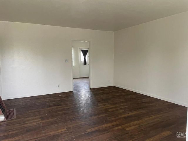 2613 Dina Way, Bakersfield, CA 93308