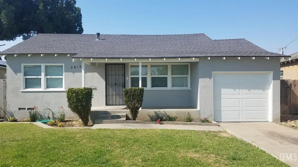 2613 Dina Way, Bakersfield, CA 93308