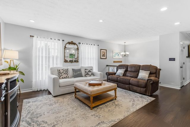 3885 Gladman Way, Lexington, KY 40514