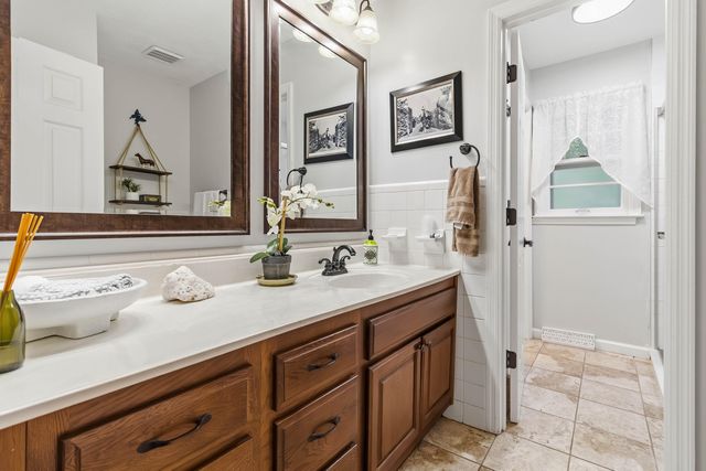 3885 Gladman Way, Lexington, KY 40514