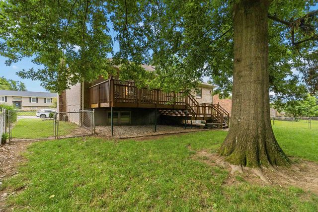 3885 Gladman Way, Lexington, KY 40514