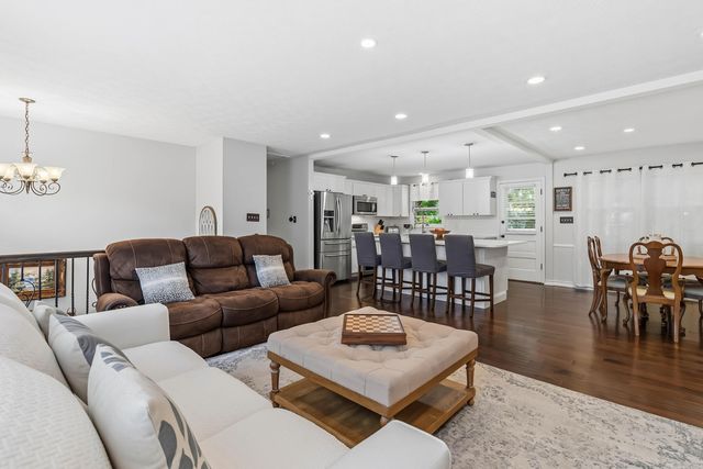 3885 Gladman Way, Lexington, KY 40514
