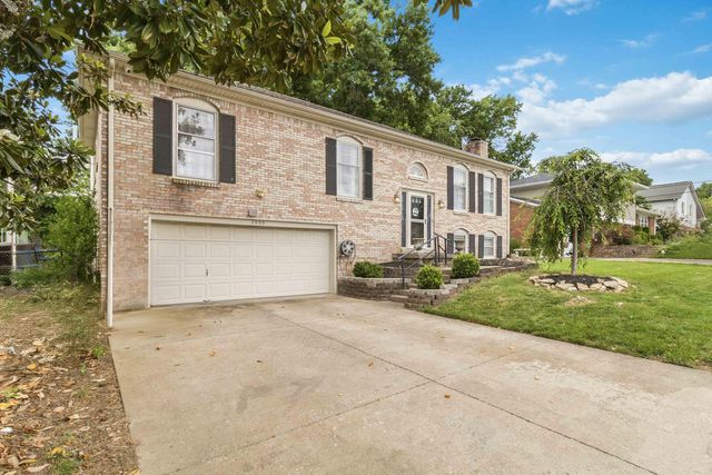 3885 Gladman Way, Lexington, KY 40514