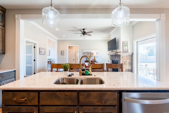 85 Marthas Field Drive, Greenbrier, AR 72058