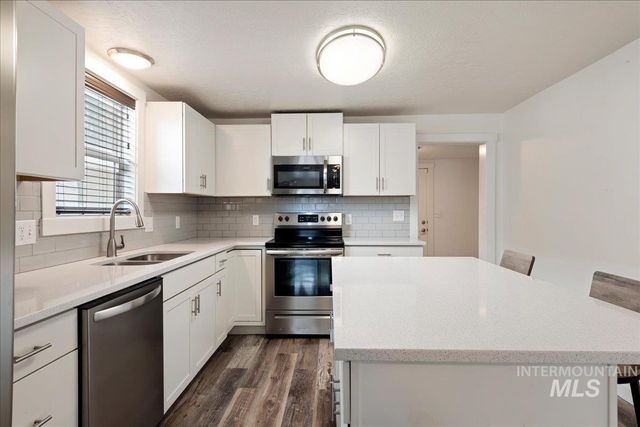 820 E Elgin St, Caldwell, ID 83605