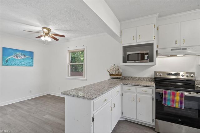 3321 Candlewood DR, Hampton, VA 23666