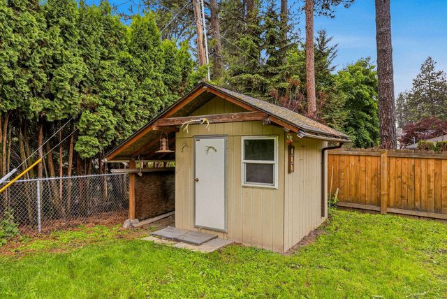 1822 E 33RD Ave, Spokane, WA 99203