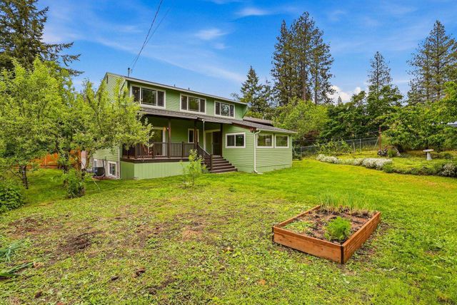 1822 E 33RD Ave, Spokane, WA 99203