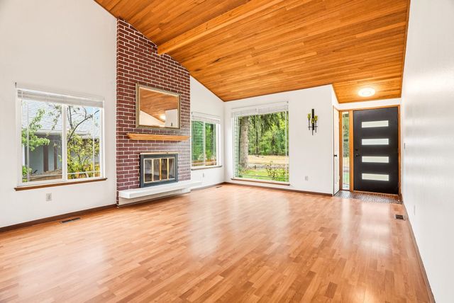 1822 E 33RD Ave, Spokane, WA 99203