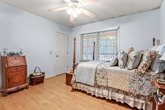 302 Summerset Lane, Summerville, SC 29483