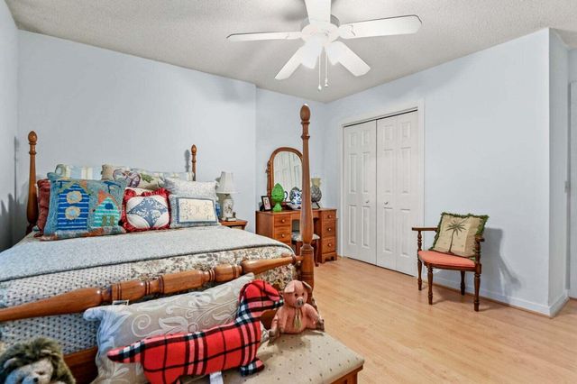 302 Summerset Lane, Summerville, SC 29483