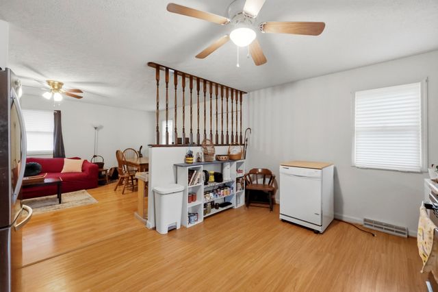 153 S Madison Avenue, Irvine, KY 40336