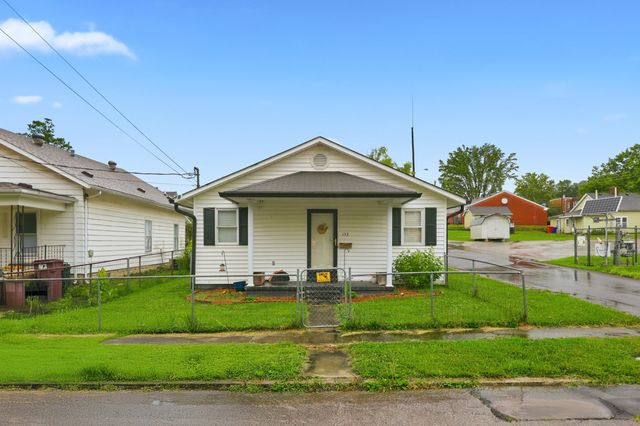 153 S Madison Avenue, Irvine, KY 40336