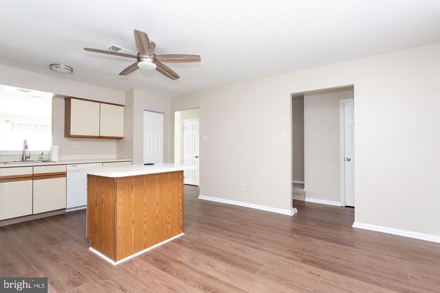 118 CAERNARVON CT, Exton, PA 19341