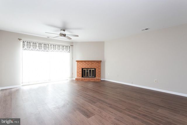 118 CAERNARVON CT, Exton, PA 19341