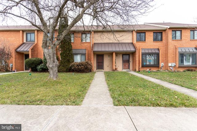 118 CAERNARVON CT, Exton, PA 19341