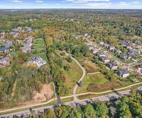 48000 Eight Mile W, Novi City, MI 48167