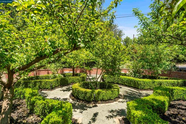 177 Oak Road, Alamo, CA 94507