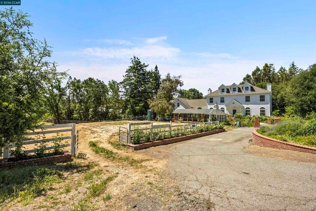 177 Oak Road, Alamo, CA 94507