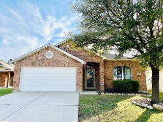 1113 Day Dream Drive, Fort Worth, TX 76052