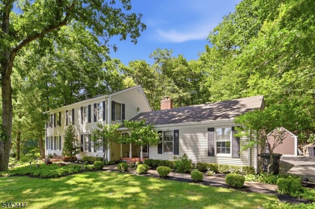 111 Kitchell Lake Dr, West Milford Twp., NJ 07480 — exterior