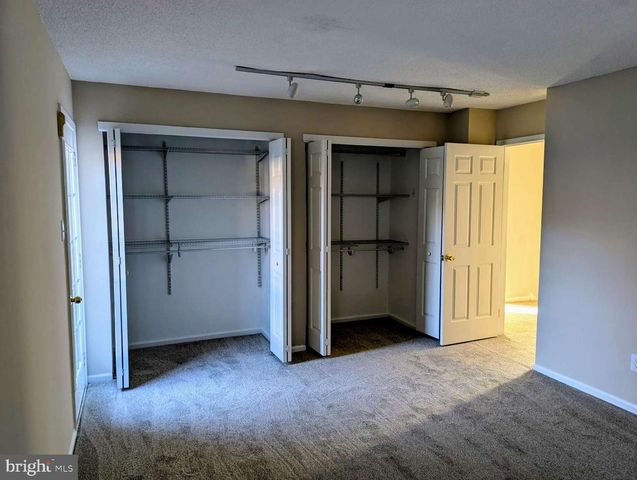 305 PADDOCK DR, Chesterbrook, PA 19087