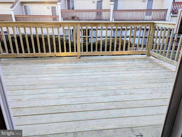 305 PADDOCK DR, Chesterbrook, PA 19087