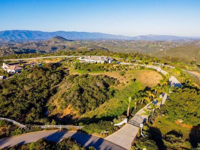 28623 Willow Park, Escondido, CA 92026