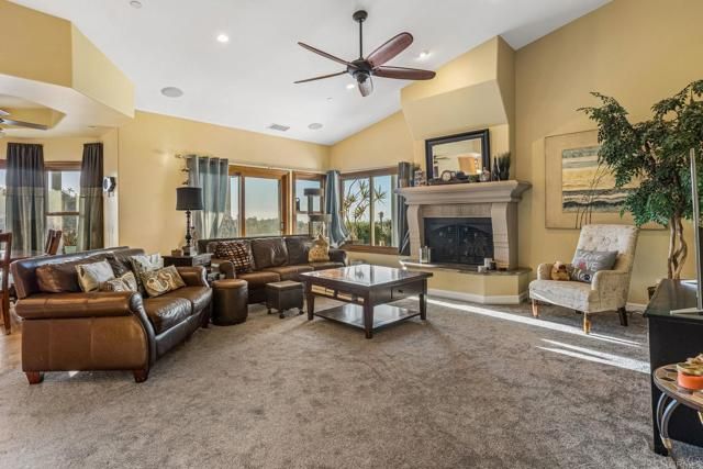 28623 Willow Park, Escondido, CA 92026