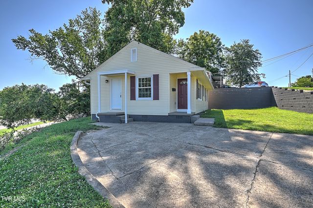 1032 North Wilcox Drive, Kingsport, TN 37660