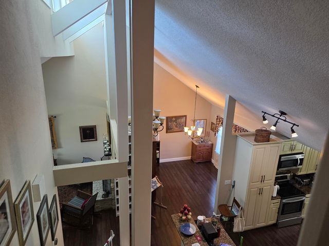 19 Lake Lorraine Circle, Shalimar, FL 32579