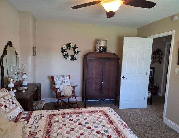 19 Lake Lorraine Circle, Shalimar, FL 32579
