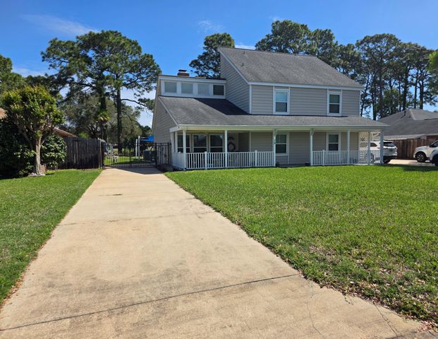 19 Lake Lorraine Circle, Shalimar, FL 32579