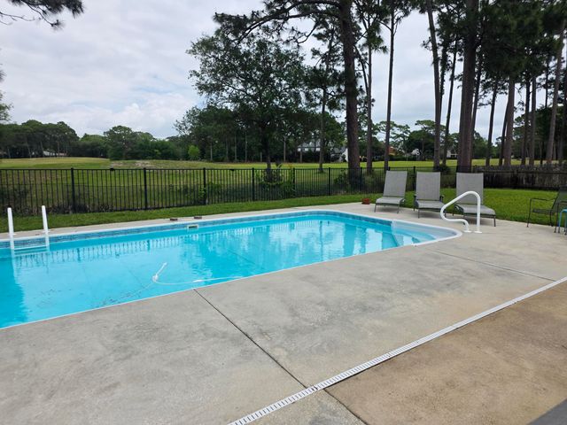 19 Lake Lorraine Circle, Shalimar, FL 32579