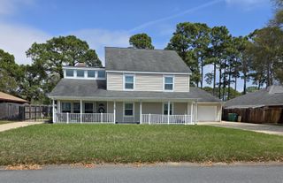 19 Lake Lorraine Circle, Shalimar, FL 32579