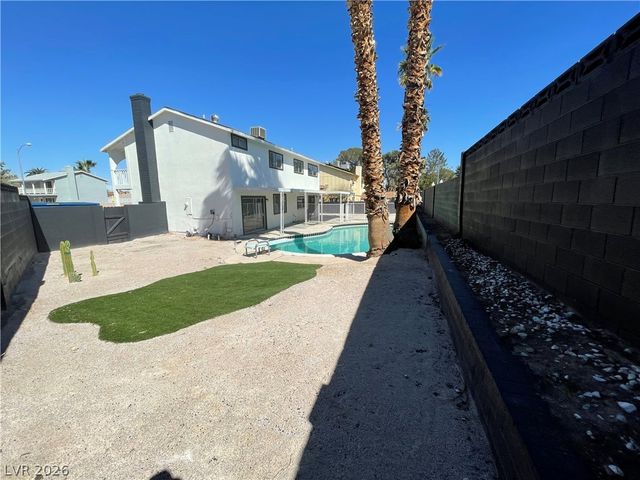 2611 Bolero Avenue, Las Vegas, NV 89121
