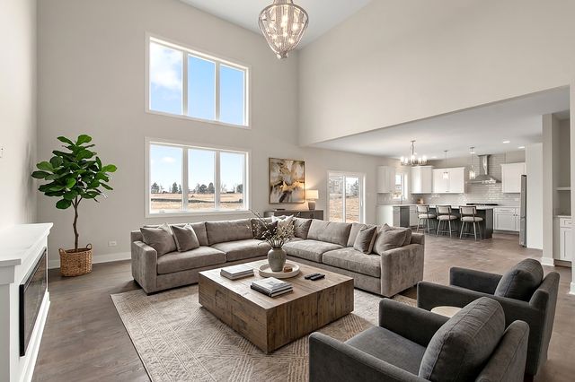 8214 S Stanley Trail, Frankfort, IL 60423