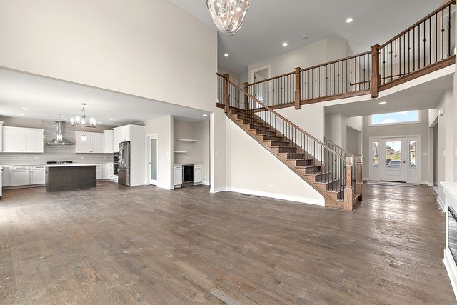 8214 S Stanley Trail, Frankfort, IL 60423