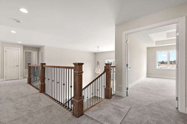 8214 S Stanley Trail, Frankfort, IL 60423