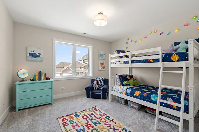 8214 S Stanley Trail, Frankfort, IL 60423