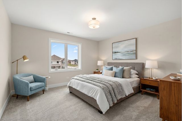 8214 S Stanley Trail, Frankfort, IL 60423