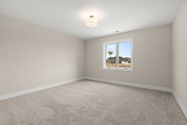 8214 S Stanley Trail, Frankfort, IL 60423