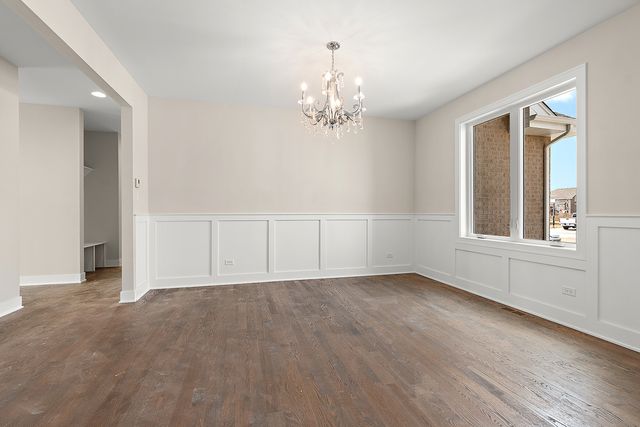 8214 S Stanley Trail, Frankfort, IL 60423