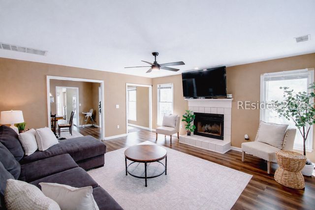2605 Joshua Cir, Beaufort, SC 29902